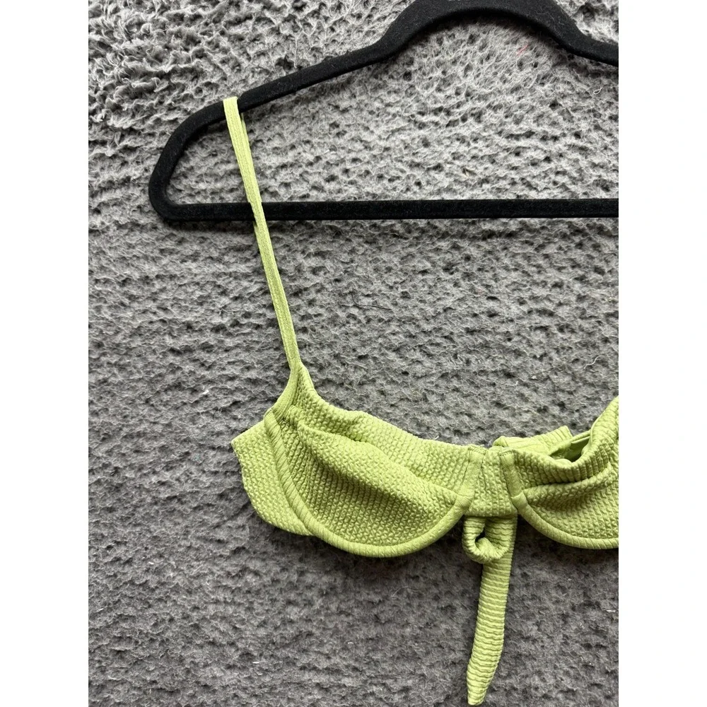 Monday Swimwear Textured Underwire Bikini Set Green Womens Size Top P Bottom M